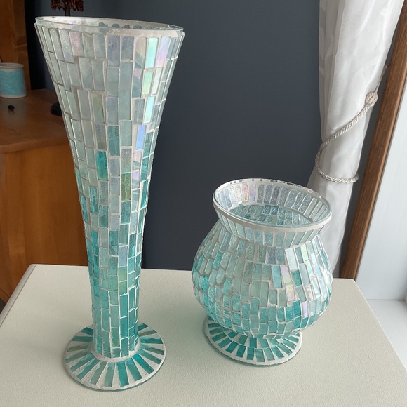 Mosaic vases - Picture 1 of 8
